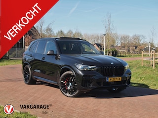 BMW X5 xDrive45e High Executive | M-Pakket | Carbon Pakket | Bowers & Wilkins | Saphirschwarz metallic | NL-Auto |