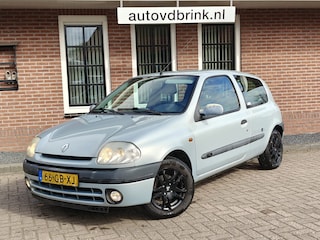 Renault Clio 1.2 RN, DISTRIBUTIERIEM VV / TREKHAAK