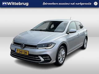 Volkswagen Polo 1.0 TSI Style / AUTOMAAT/ PARK. SENSOREN/ IQ. LIGHT/ DIGITAL DASHBOARD/ ADAPT. CRUISE/ GETINT GLAS/ NAVI/ CLIMA/ 16" LMV
