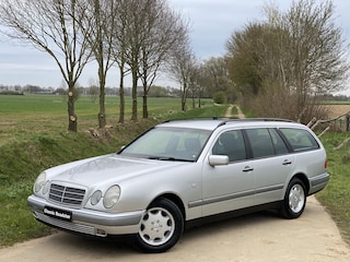 Mercedes-Benz E230 T W210 ELEGANCE, TREKHAAK, LEDER