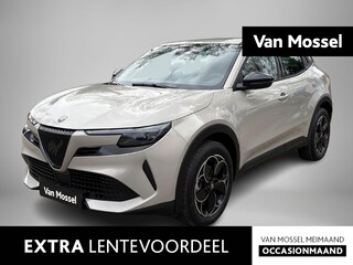 Alfa Romeo Junior Elettrica 54 kWh | Apple Carplay/Android Auto | Climate Control | Parkeersensoren | Cruise Control | Lichtmetalen Velgen 18" |