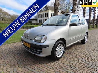 Fiat Seicento 1.1 Team LM Velgen ***Apk t/m 9-10-2026***Zuinige Auto***