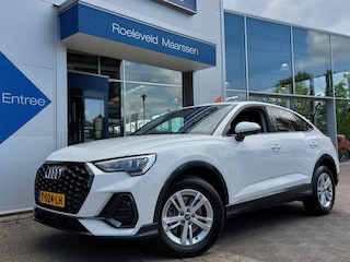 Audi Q3 45 TFSI e Edition Plug-In Hybrid | Origineel NL | Apple Carplay+Android Auto | Clima | Adap.Cruise | Dodehoek+Rijstrook+Licht+Regensensor | Led Koplampen | Pdc V+A | Privacy Glass | 17''lm
