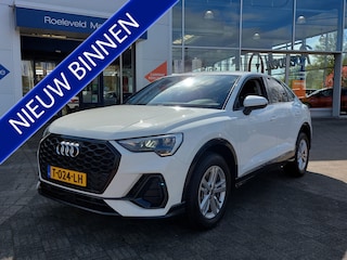 Audi Q3 45 TFSI e Edition Plug-In Hybrid | Origineel NL | Apple Carplay+Android Auto | Clima | Adap.Cruise | Dodehoek+Rijstrook+Licht+Regensensor | Led Koplampen | Pdc V+A | Privacy Glass | 17''lm