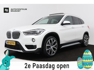 BMW X1 SDrive20i Centennial High Executive (PANORAMADAK, TREKHAAK, STOELVERWARMING, HEAD-UP DISPLAY, DEALER ONDERHOUDEN)