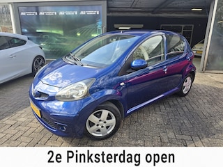 Toyota Aygo 1.0-12V Sport | 2E EIGENAAR | 12MND GARANTIE | AIRCO | NW APK | ELEC PAKKET | LMV |