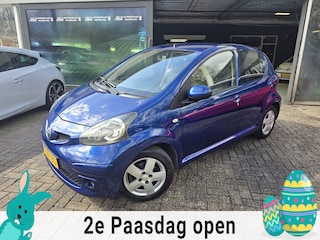 Toyota Aygo 1.0-12V Sport | 2E EIGENAAR | 12MND GARANTIE | AIRCO | NW APK | ELEC PAKKET | LMV |
