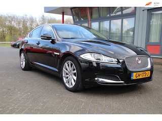 Jaguar XF 2.0T Premium Edition 177 KW 76000 kms Verwacht