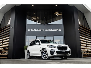 BMW X5 xDrive45e High Executive - M Sport | Swarovski | Elek. Trekhaak | 360 Camera | Memory