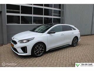 Kia ProCeed 1.5 T-GDI GT-PlusLine 1e Eig | Panoramadak | Stoel en stuurverwarming |