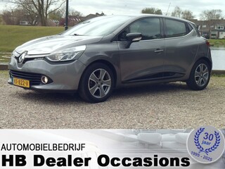 Renault Clio 0.9 TCe ECO Night&Day - Airco - Navigatie Tweede Paasdag open van 12:00- tot 16:00 uur open!