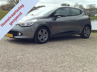 Renault Clio 0.9 TCe ECO Night&Day - Airco - Navigatie Tweede Paasdag open van 12:00- tot 16:00 uur open!