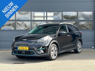 Kia Niro E-NIRO EXECUTIVELINE 64 KWH (100% SOH) I 2e PAASDAG OPEN I 3-FASE LADEN I SCHUIF/KANTELDAK I APPLE CARPLAY I P-CAMERA