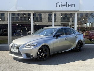 Lexus IS 300h Sport Edition | 18 inch, Parkeersensoren, Keyless, Startknop, Cruise control, ASC, Sonic Titanium