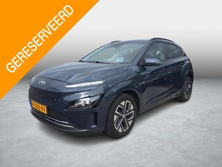 Hyundai Kona EV Fashion 64 kWh | SOH: nnb | 3 Fase | Warmtepomp | Blindspot | Navi | Camera |