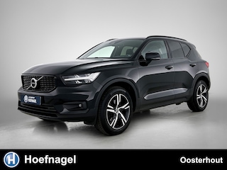 Volvo XC40 2.0 T4 Momentum | Automaat | Cruise control | Stoel & stuurverwarming | CarPlay | Camera | Wegklapbare trekhaak