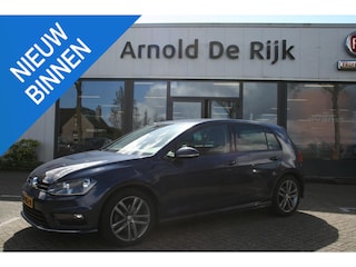 Volkswagen Golf 1.2 TSI Business Edition R Connected