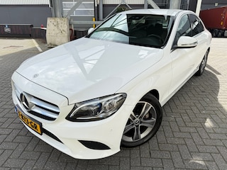 Mercedes-Benz C-klasse 200 Business Solution AMG*Automaat*CarPlay*Cruise*Camera*StoelVerwarming*Velgen