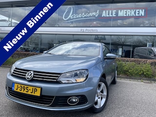 Volkswagen Eos 1.4 TSI Highline Cruise control - Navigatie - Voorstoelen verwarmd - Parkeersensor achter - Licht metalen velgen 17 inch - Mistlampen voor - Elektrische ramen - Radio/cd speler - Regensensor - Start/stop systeem - Stuur leder - Stuur multifunctioneel