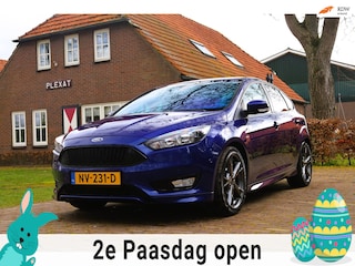 Ford Focus 1.0 ST-Line | Volledig Dealeronderhouden | ST-Line Pakket | Navigatie | Trekhaak | PDC | Historie | Climate Control |