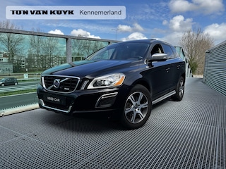 Volvo XC60 2.4 D5 AWD R-Design Volledig dealer onderhouden, Automaat, Leder, Panoramadak, Electr stoel, Verwamde stoelen, Xenon verlichting Perkeer camera