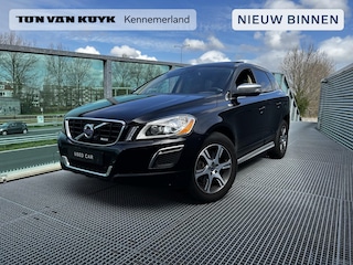 Volvo XC60 2.4 D5 AWD R-Design Volledig dealer onderhouden, Automaat, Leder, Panoramadak, Electr stoel, Verwamde stoelen, Xenon verlichting Perkeer camera