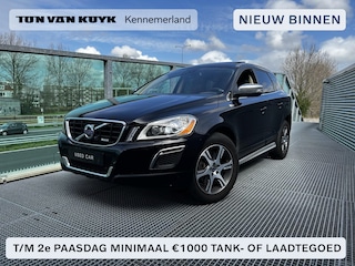 Volvo XC60 2.4 D5 AWD R-Design Volledig dealer onderhouden, Automaat, Leder, Panoramadak, Electr stoel, Verwamde stoelen, Xenon verlichting Perkeer camera