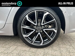 Toyota Corolla 1.8 Hybrid Executive | Trekhaak | Carplay | Stoel- + stuurverwarming | 18 inch LM-velgen |