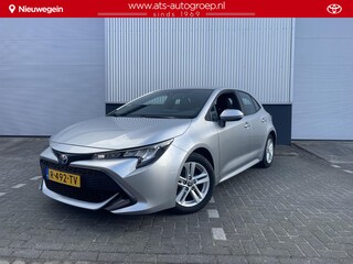 Toyota Corolla 1.8 Hybrid Active | Org Nl | All season Banden | Full map Navigatie en Apple/Android navigatie |
