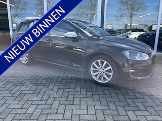 Volkswagen Golf Variant 1.2 TSI Highline Camera / Lmv / Pdc / Cruise / Nav / Clima
