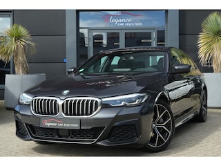 BMW 530i M Sport High Executive 252pk Panoramadak/Camera/Stoelverwarming