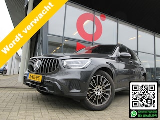 Mercedes-Benz GLC 300e 4MATIC Business Solution AMG 320 PK | PHEV | AUTOMAAT | PANORAMADAK | LEDER | NAVIGATIE | TREKHAAK | 2.000 KG TREKGEWICHT |