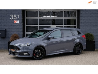 Ford Focus Wagon 2.0 ST-3 250PK Stealth Grey Cruise|Navi|Sony|Xenon|Vol!