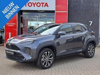 Toyota Yaris Cross 1.5 Hybrid 115 First Edition STUUR EN STOELVERWARMING ADAPTIVE CRUISE CAMERA APPLE CAR PLAY & ANDROID AUTO