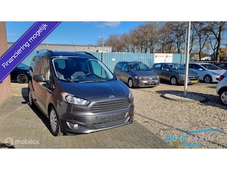 Ford Tourneo Courier 1.0 Titanium stoelverwarming , airco .
