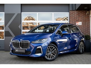 BMW 2-serie Tourer 225e xDrive M sport | Camera | Keyless | Adapt. Led | Sport Seats | 18 Inch |