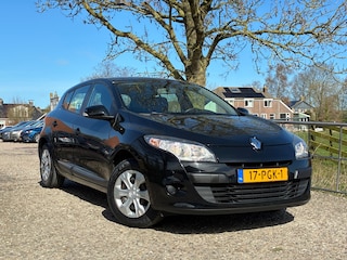 Renault Mégane 1.6 Authentique | 66.000 NAP + Airco + Cruise nu € 6.975,-!!!
