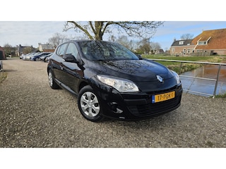 Renault Mégane 1.6 Authentique | 66.000 NAP + Airco + Cruise nu € 6.975,-!!!