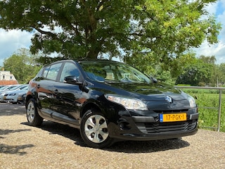 Renault Mégane 1.6 Authentique | 66.000 NAP + Airco + Cruise nu € 6.975,-!!!