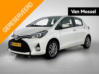 Toyota Yaris 1.3 VVT-i Lounge | Trekhaak | Camera | Navi | Auto Airco | Dealer onderhouden