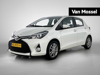 Toyota Yaris 1.3 VVT-i Lounge | Trekhaak | Camera | Navi | Auto Airco | Dealer onderhouden