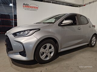 Toyota Yaris 1.5 Hybrid 116pk First Edition Carplay / A.Cam./ Adapt. Cruise C / Climate C./ Winter Pack