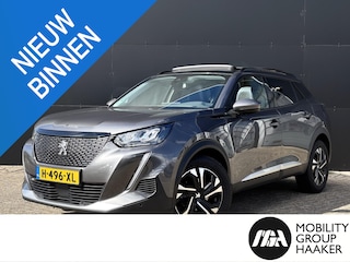 Peugeot 2008 1.2 PureTech Allure | Schuif-kanteldak | Apple-Android | Trekhaak