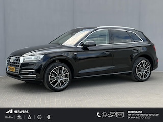 Audi Q5 50 TFSI e quattro S edition / Elektrisch wegklapbare trekhaak (1750 KG) / Achteruitrijcamera / Stoelverwarming / Navigatie / Adaptieve cruise control