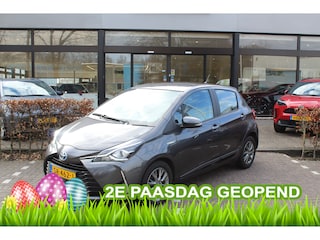 Toyota Yaris 1.5 Hybrid Design | Rijklaar | Navi | "Trekhaak" | Clima | Cruise | Dealer onderh. | All season