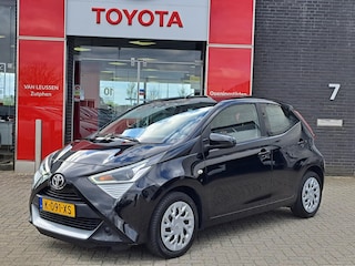 Toyota Aygo X-PLAY AIRCO CAMERA SNELHEIDSBEGRENZER