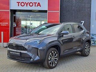 Toyota Yaris Cross 1.5 Hybrid 115 First Edition STUUR EN STOELVERWARMING ADAPTIVE CRUISE CAMERA APPLE CAR PLAY & ANDROID AUTO
