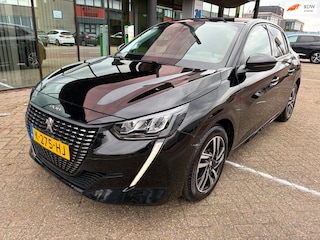 Peugeot 208 1.2 PureTech Allure Pack / Camera / Xenon / Carplay / LED