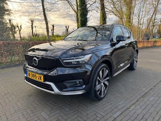 Volvo XC40 Recharge P8 AWD R-Design 408pk SOH 91,9%/Warmtepomp/Trekhaak/Pano/Acarplay/Fabrieksgarantie