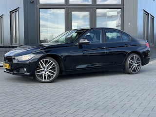 BMW 320i Executive Clima | Trekhaak | Navi pro | Nwe APK